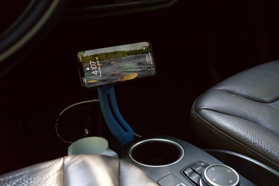 BMW i3 iPhone accessory for MagSafe mount - LAVA LABS